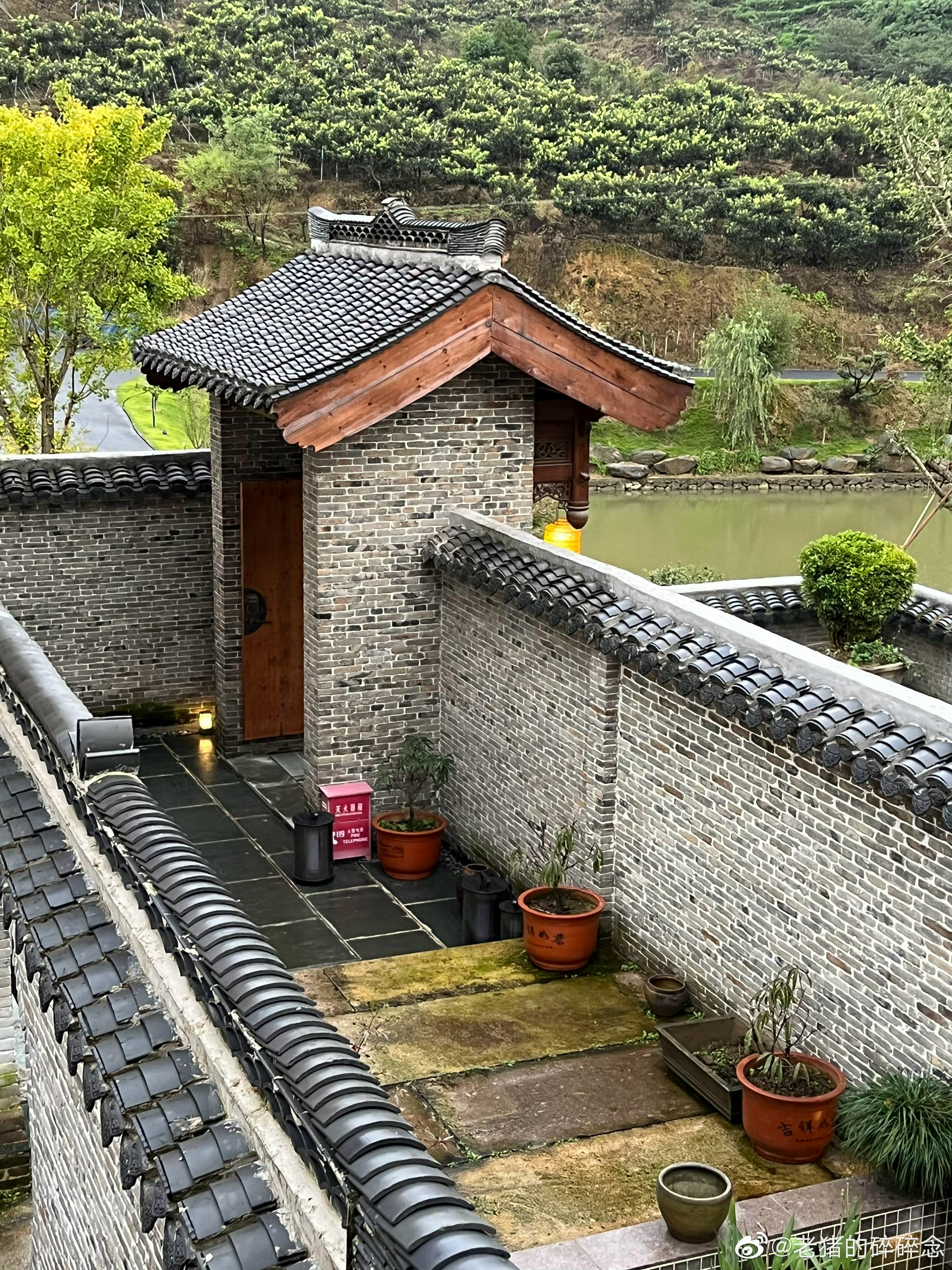 晨曦下的山间小院_高清图集_新浪网