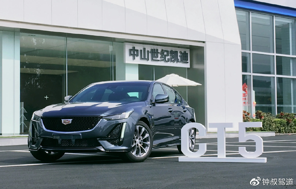 30万级入门豪华车怎么选，抛开BBA，买它们也很香