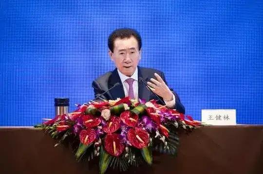 万达王健林卖早了？一卖就涨，美国电影院龙头今年暴涨2900%休闲区蓝鸢梦想 - Www.slyday.coM