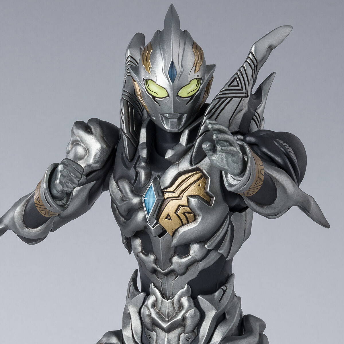 h.figuarts 黑暗特利迦……__财经头条