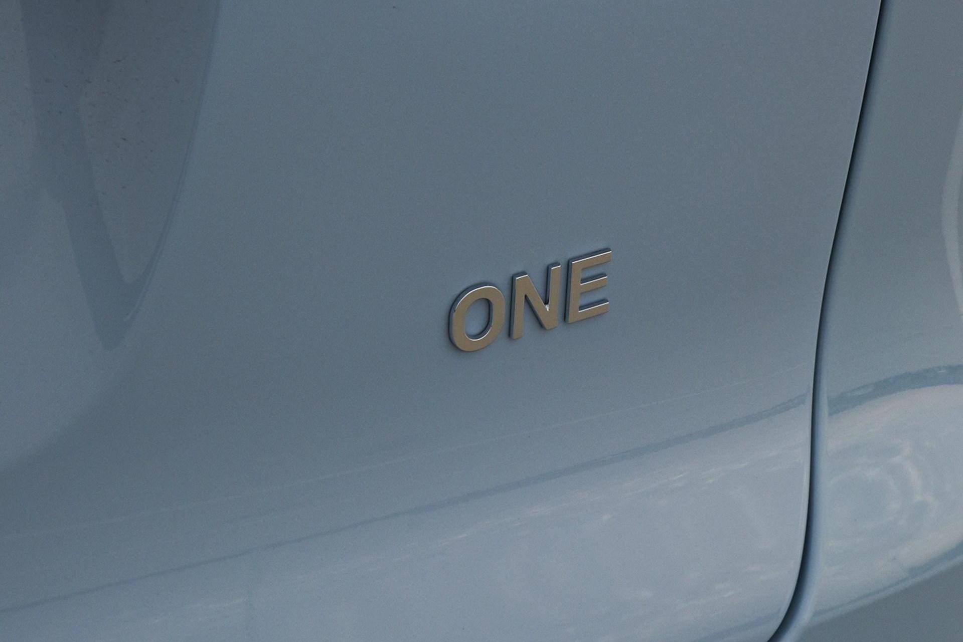 国产豪车扫盲：32万5米SUV，1000km续航理想ONE真能吊打蔚来？