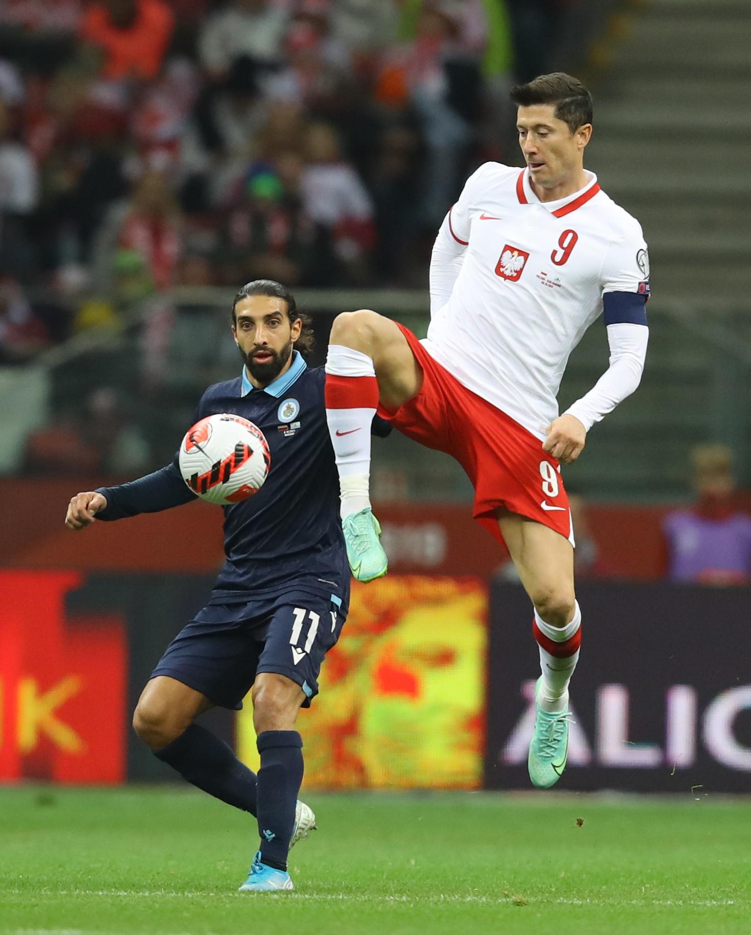 (体育)足球——世预赛:波兰胜圣马力诺