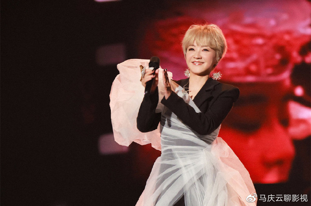 《我们的歌》收视直线蹿升,陈慧娴周传雄再唱经典,马嘉祺摇滚范休闲区蓝鸢梦想 - Www.slyday.coM 《我们的歌》收视直线蹿升,陈慧娴周传雄再唱经典,马嘉祺摇滚范休闲区蓝鸢梦想 - Www.slyday.coM