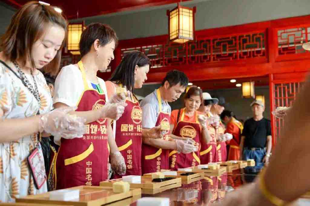 全方位感知非遗技艺!“楚韵颂华章 国潮正当时”非遗传承人系列讲座|非遗|湖北省|国潮_新浪新闻