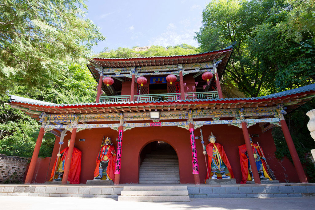 走进因土木之变而兴建的赤城护国寺了解她的前世今缘