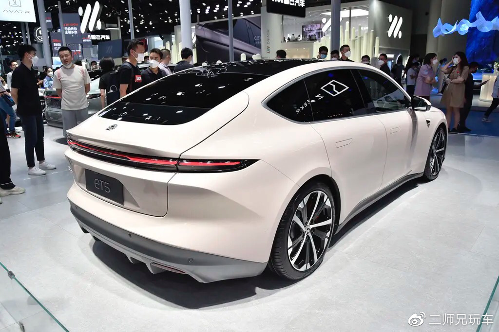 成都车展最火爆的3款B级车，一款豪车17万能搞定，很难让人不心动