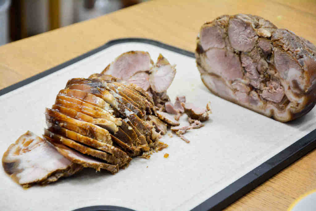 国庆节，一锅炖2个肘子2个猪蹄，又解气又解馋，从没这么痛快过休闲区蓝鸢梦想 - Www.slyday.coM