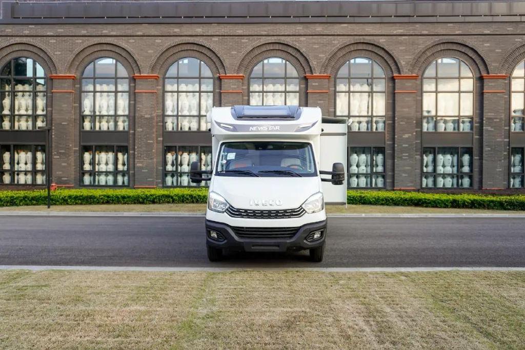 新星新依途t600双拓展全铝车身电动吊床内外兼修