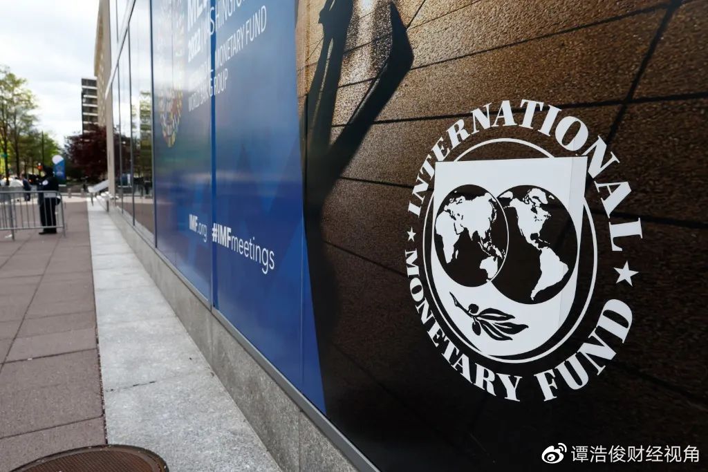 全球货币紧缩进入“艰难时刻”，IMF暗示各国调高通胀容忍度避免过度加息