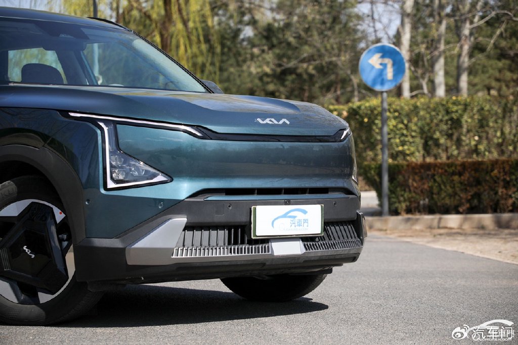 空间设计比15万售价更亮眼 静态体验起亚ev5-新浪汽车