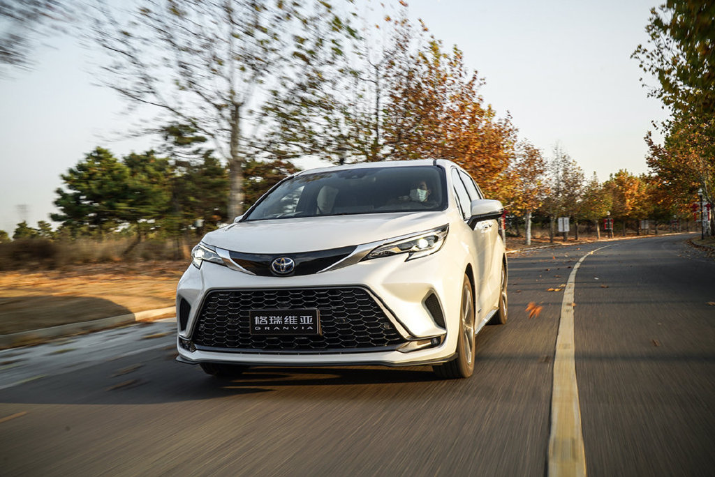 "格局打开" 运动范儿mpv 一汽丰田格瑞维亚抢鲜试驾__财经头条