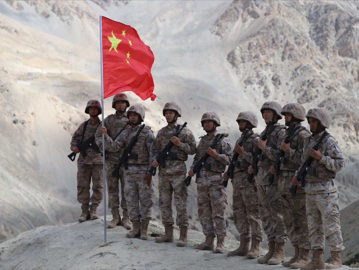 边防巡逻!(崔毅峰,尕松旦周,孙浩然)