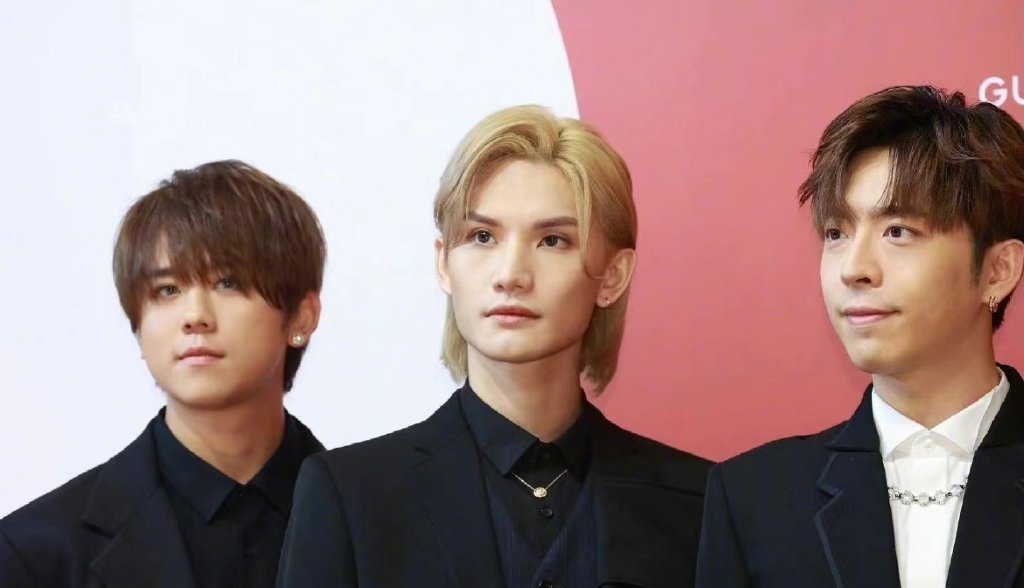 mirror男团红馆事故惹热议此前曾连发两次意外众星为事故发声