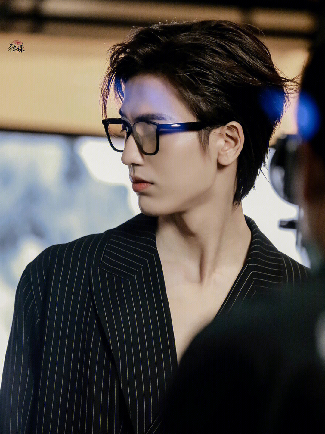 官方身高188,高考数学182,物理省二 帅哥不仅帅,还是学霸……__财经