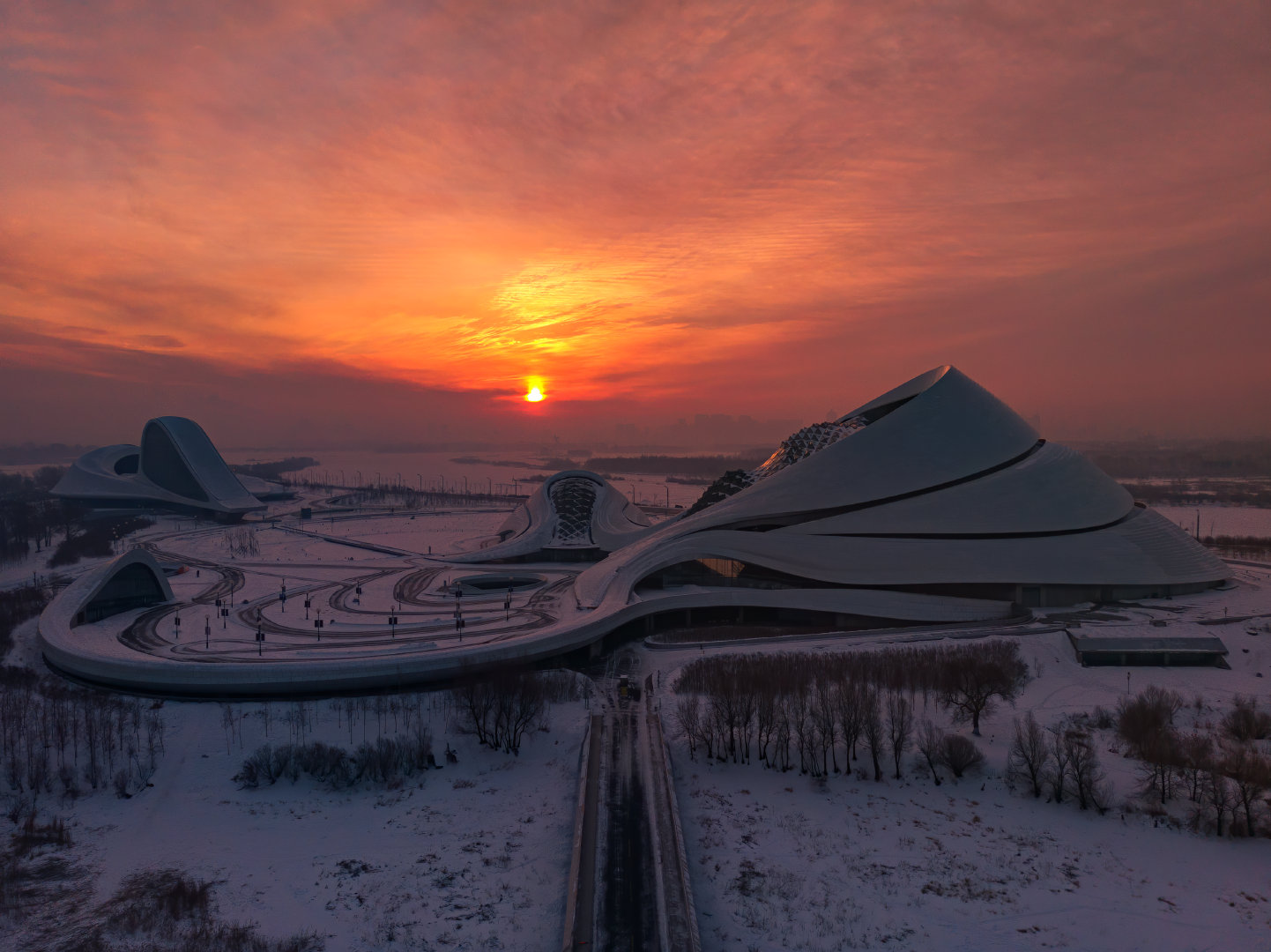 早啊,分享一组哈尔滨冬季日出