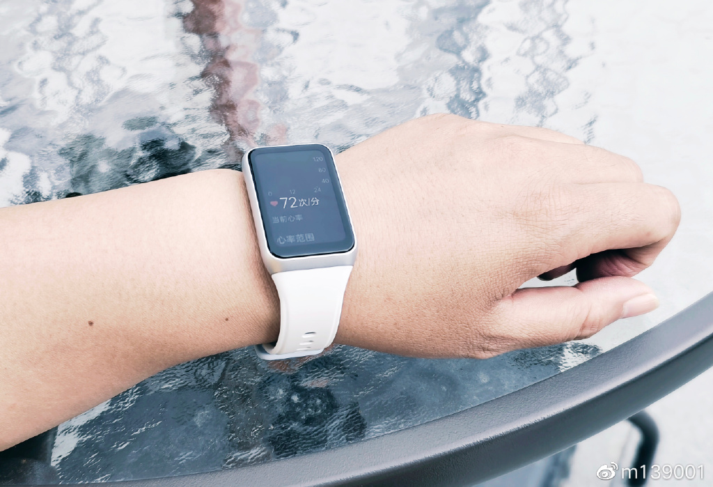 二百多元就能独当一面oppo手环2进化岂止大屏高颜值
