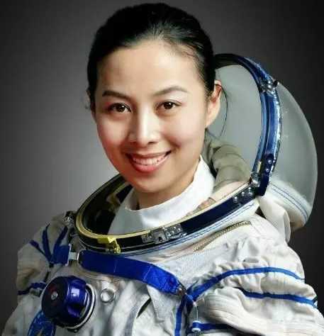 聂海胜、刘伯明、汤洪波乘神舟十二号飞天,他们在太空都将做什么休闲区蓝鸢梦想 - Www.slyday.coM 聂海胜、刘伯明、汤洪波乘神舟十二号飞天,他们在太空都将做什么休闲区蓝鸢梦想 - Www.slyday.coM