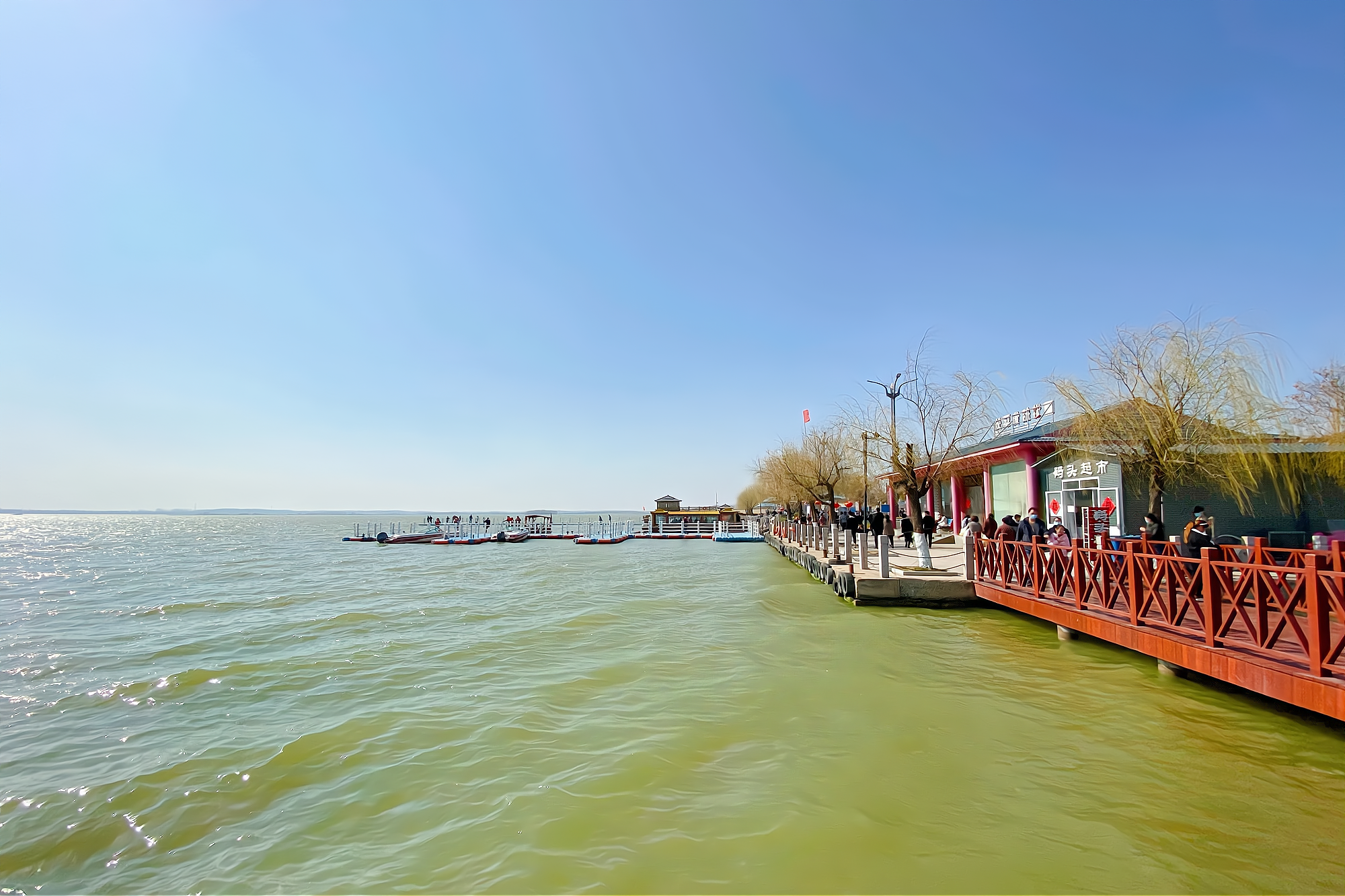 单县浮龙湖,菏泽市的省级旅游度假区,被誉为"江北西湖"