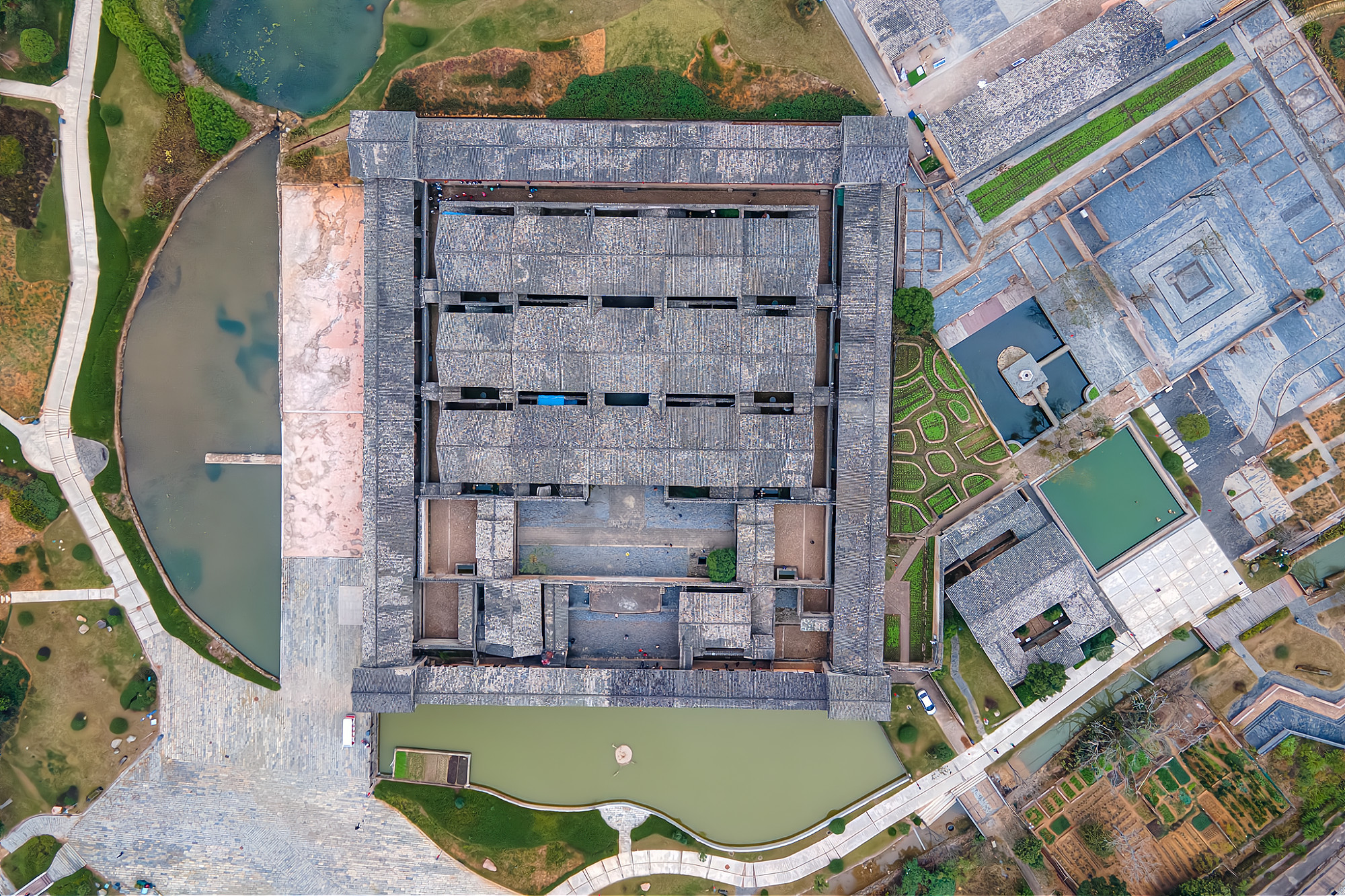 江西被忽略的宝藏旅游小城,被誉为"世界围屋之都",就在赣南|关西新围