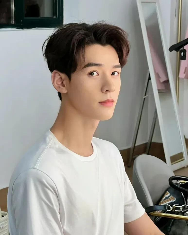 看脸是奶油小生，看身材反差太大，只有这七位男明星真的做到了休闲区蓝鸢梦想 - Www.slyday.coM