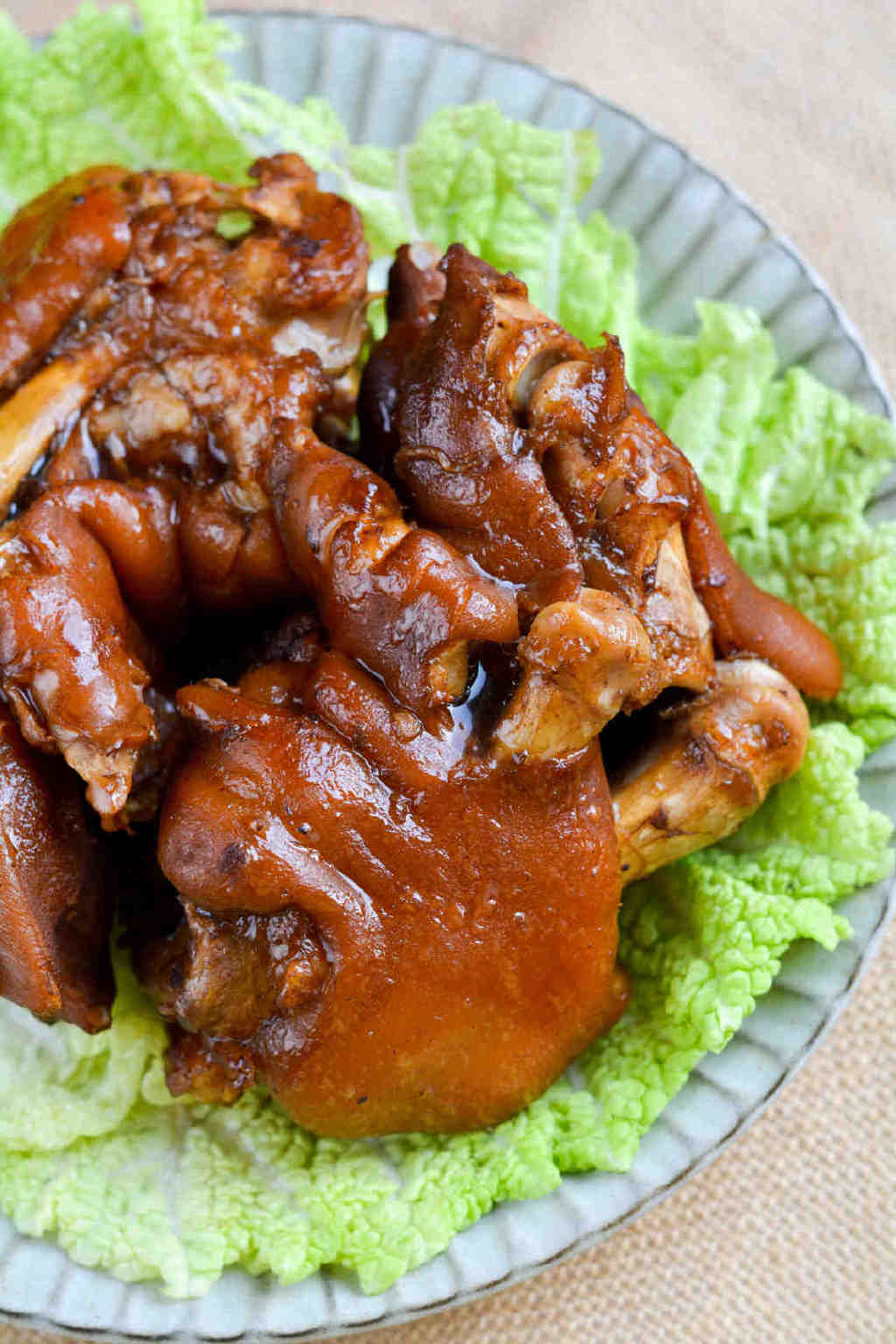 国庆节，一锅炖2个肘子2个猪蹄，又解气又解馋，从没这么痛快过休闲区蓝鸢梦想 - Www.slyday.coM