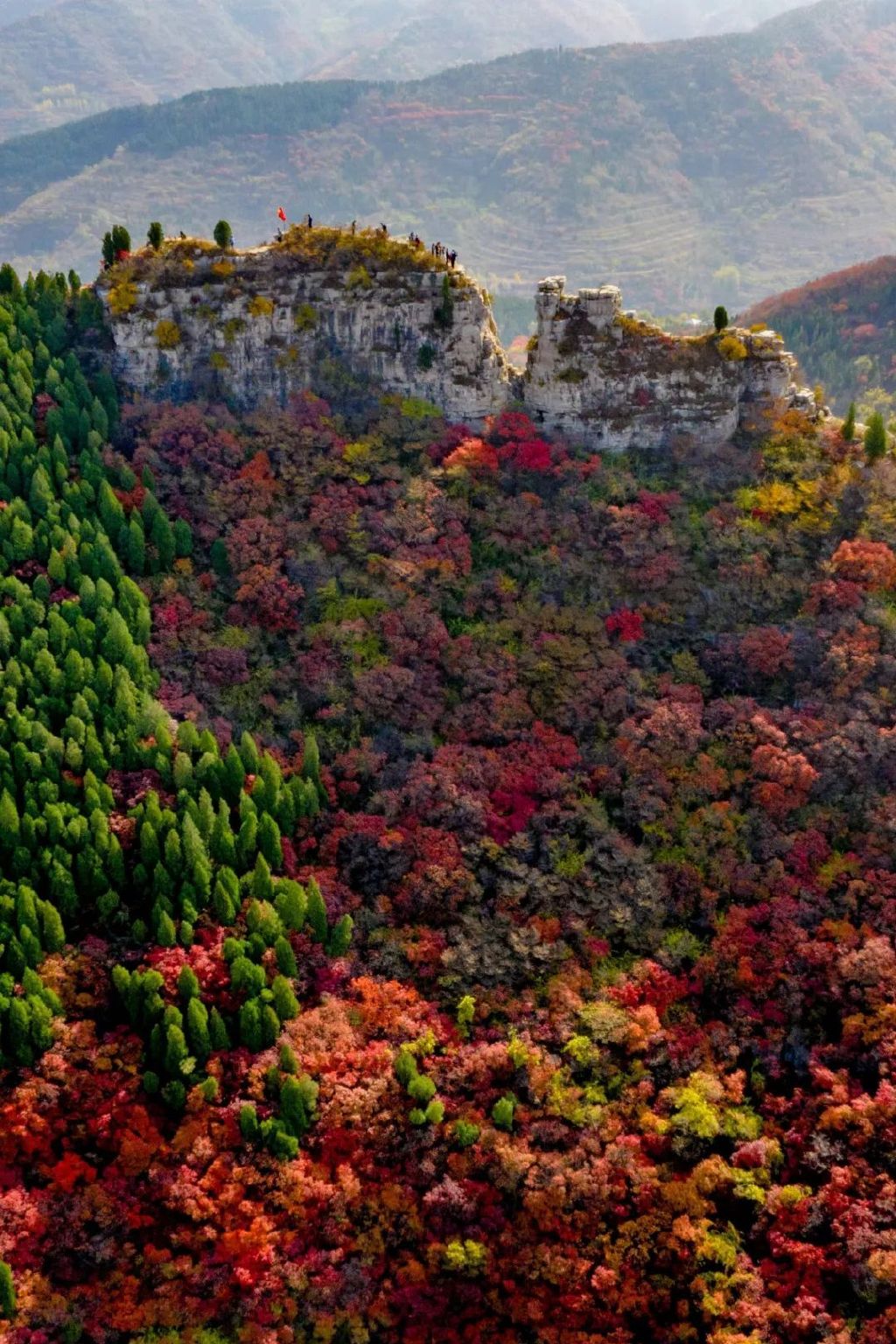 济南免费赏红叶“天花板”，盘山+赏红叶，一条线路就go了！休闲区蓝鸢梦想 - Www.slyday.coM