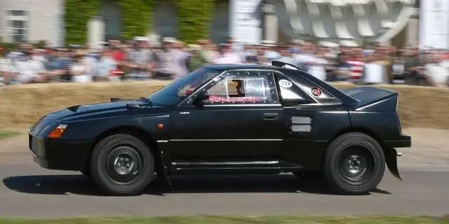 刚开车的你很紧张？搞明白这4点，新手也能轻松开车休闲区蓝鸢梦想 - Www.slyday.coM