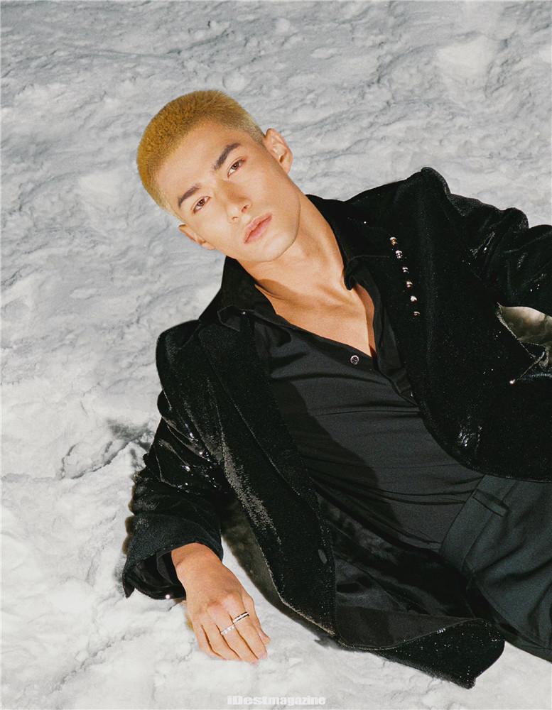 冬季假日封面02狂野的夏威夷男孩米卡