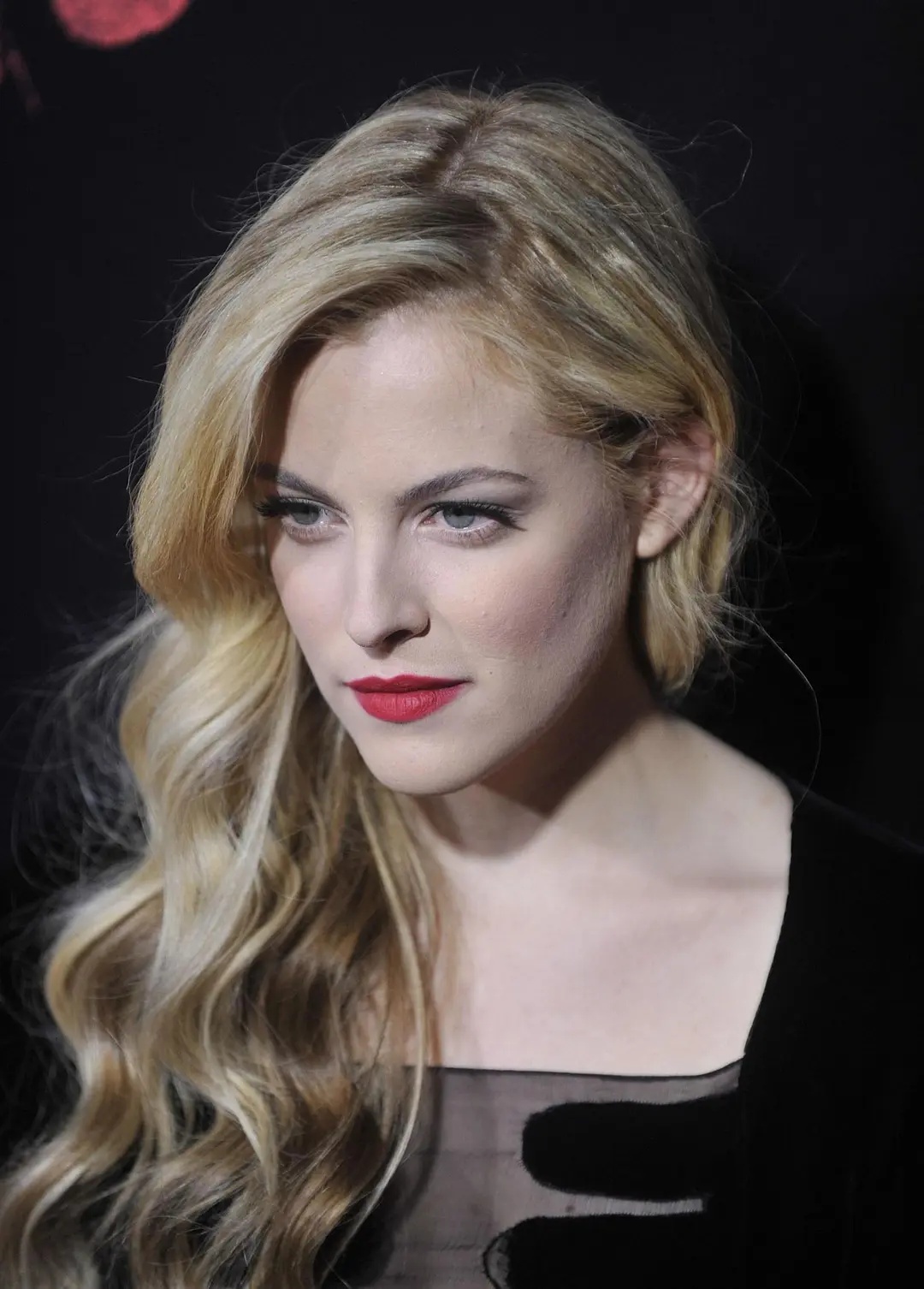 伊桑·霍克,彼得·萨斯加德,莱莉·科奥,保罗·达诺加盟安东尼