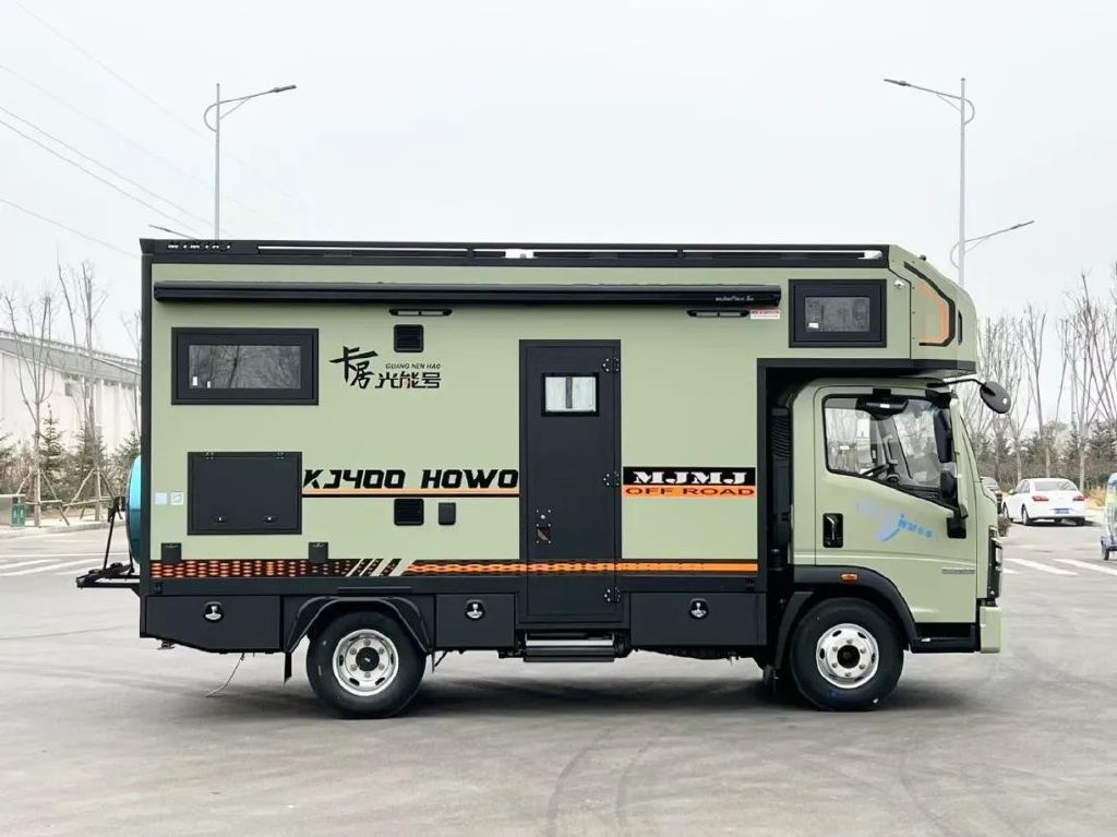 高颜值与大空间的融合,美景美家卡居400房车,做到"永不缺电"