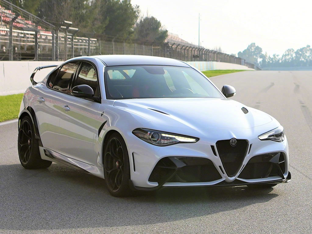 阿尔法罗密欧gta实车曝光……_高清图集_新浪网