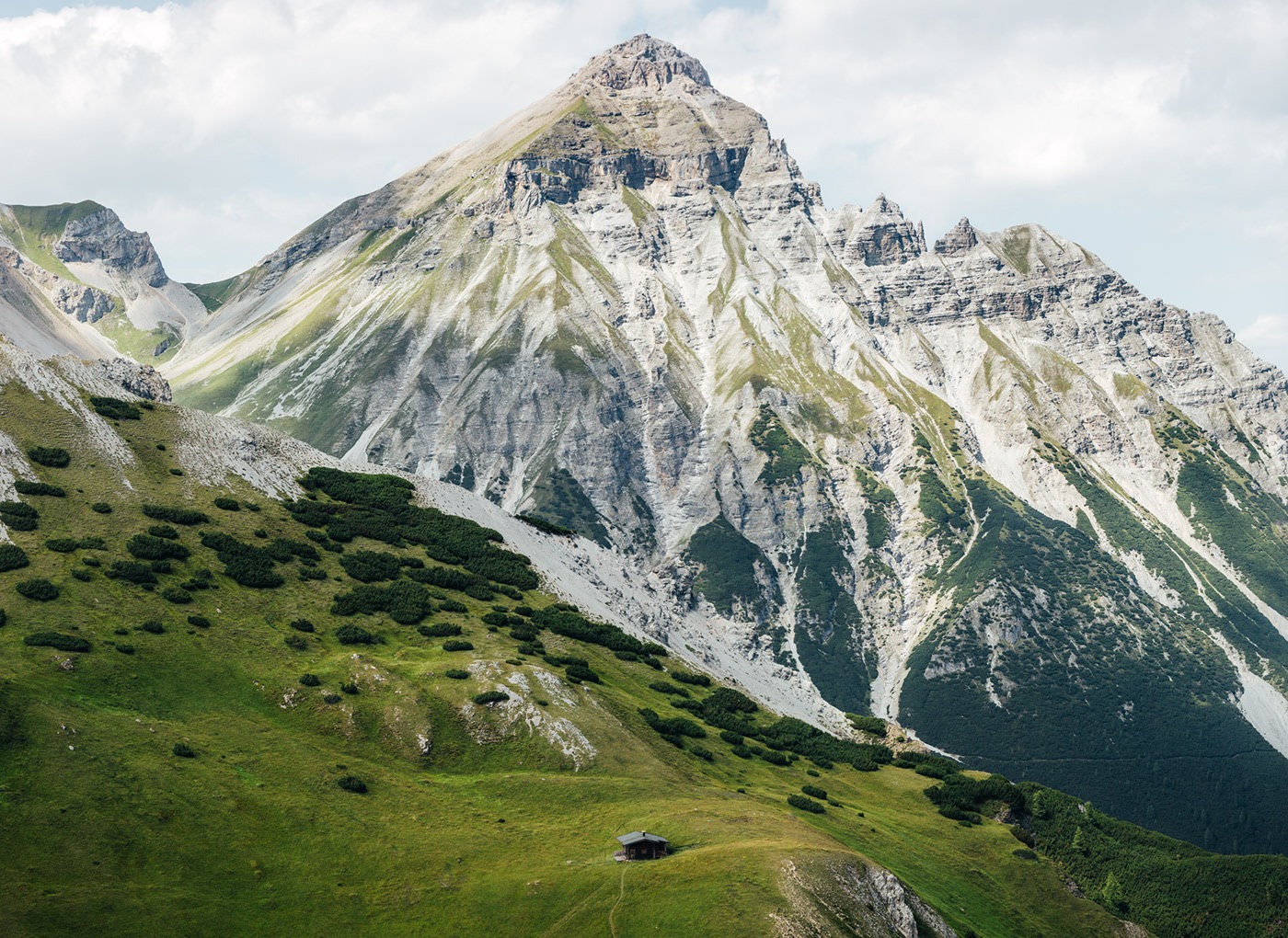 摄影师 marina 登上阿尔卑斯位于奥地利境内的一座山峰_高清图集_新浪