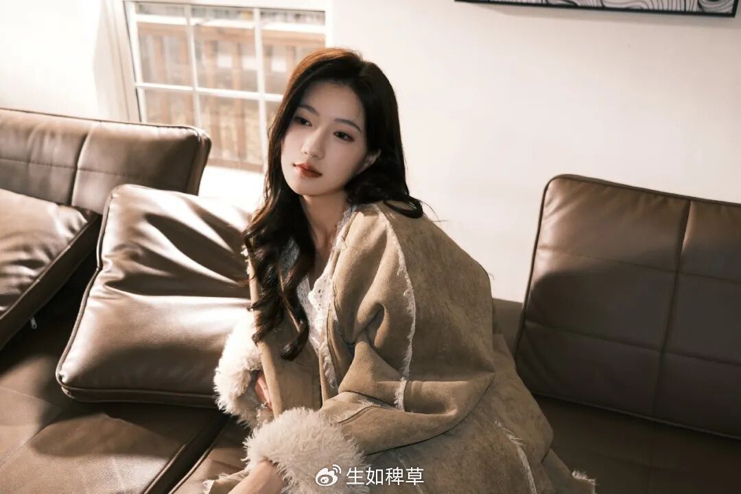 从 “拖后腿” 到口碑封神!兰岚把淡颜强攻焊在姨系天花板|表演|沈总,你的作精老婆已送达|都市日常短剧|短剧|戏剧_新浪娱乐_新浪新闻