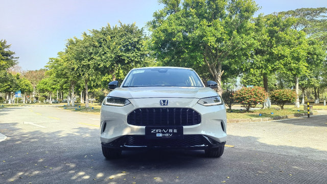张扬和沉稳其实不矛盾？试驾本田ZR-V致在e:HEV