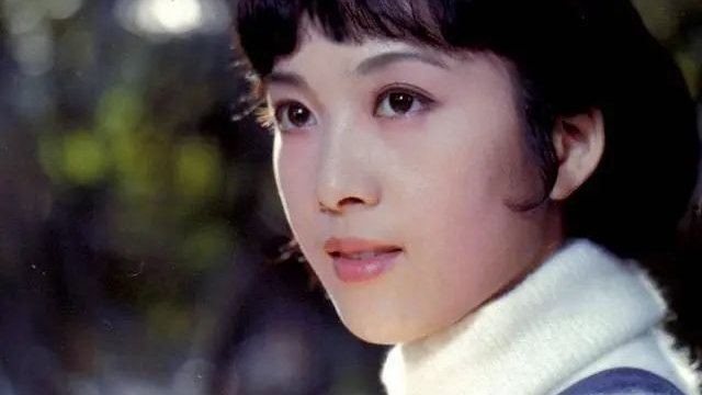 她曾是内地第一美女,因流氓案断送演艺生涯,移居美国多年后怎样了?|龚雪|陈小蒙|流氓_新浪新闻