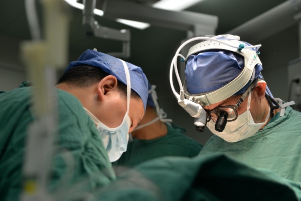 为无数病患者修补“破碎的心”,他让世界听到心脏移植“中国声音”休闲区蓝鸢梦想 - Www.slyday.coM 为无数病患者修补“破碎的心”,他让世界听到心脏移植“中国声音”休闲区蓝鸢梦想 - Www.slyday.coM