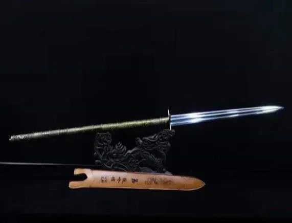 反骑兵利器汉朝有斩马剑唐朝有陌刀明朝更牛