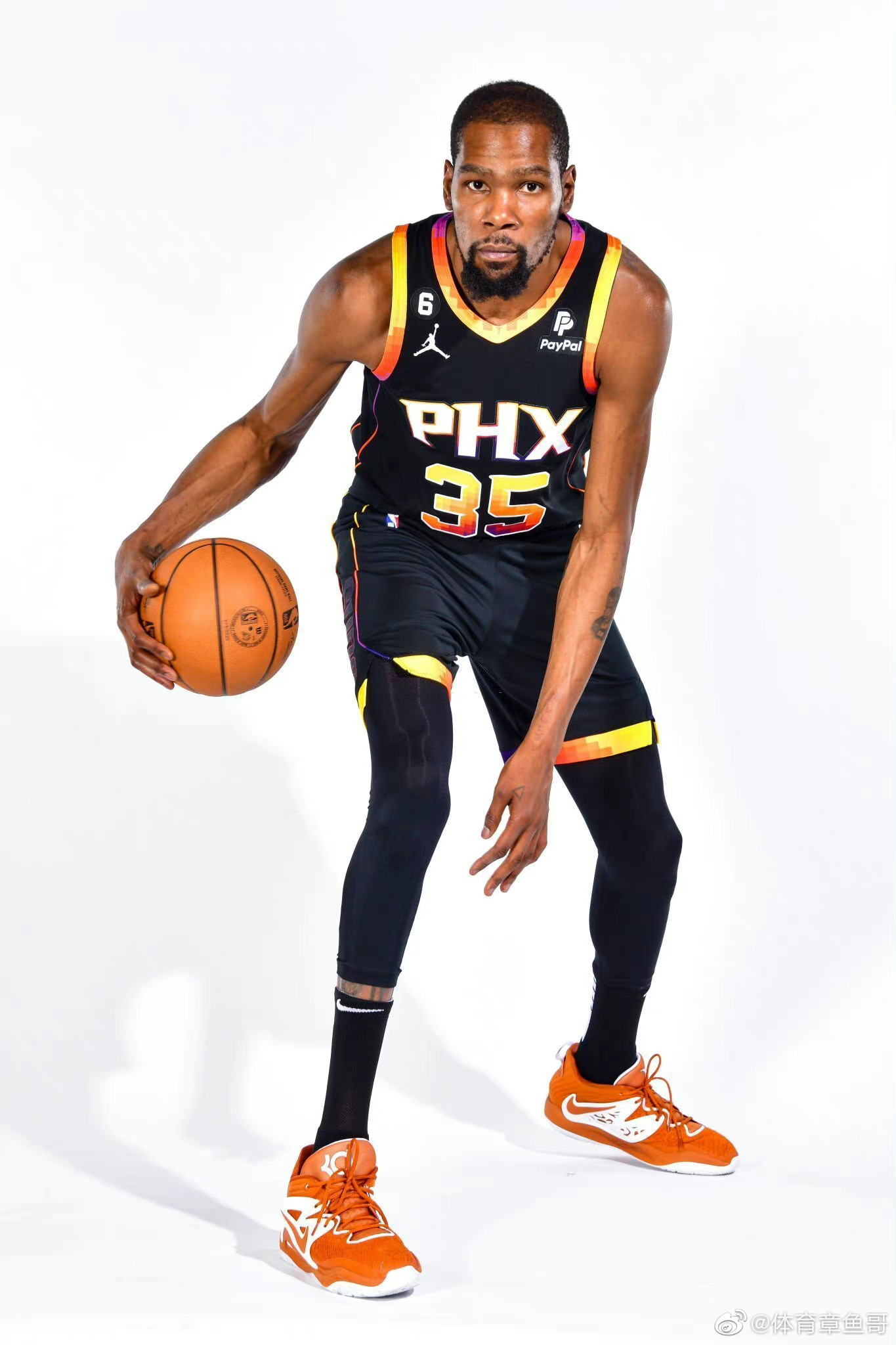 杜兰特太阳定妆照,有死神那味儿了?_高清图集_新浪网