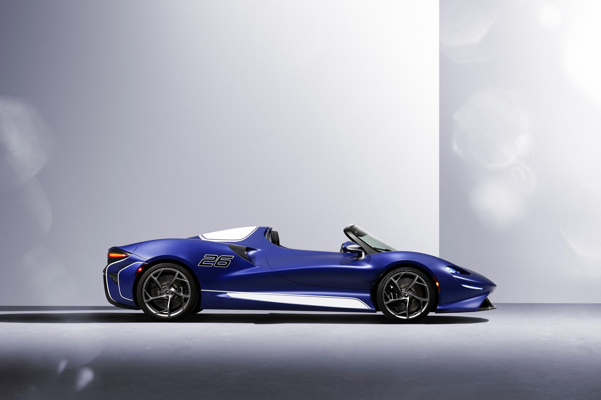 放大图片,中控屏的英文都能看的清清楚楚_高清图集_新浪网