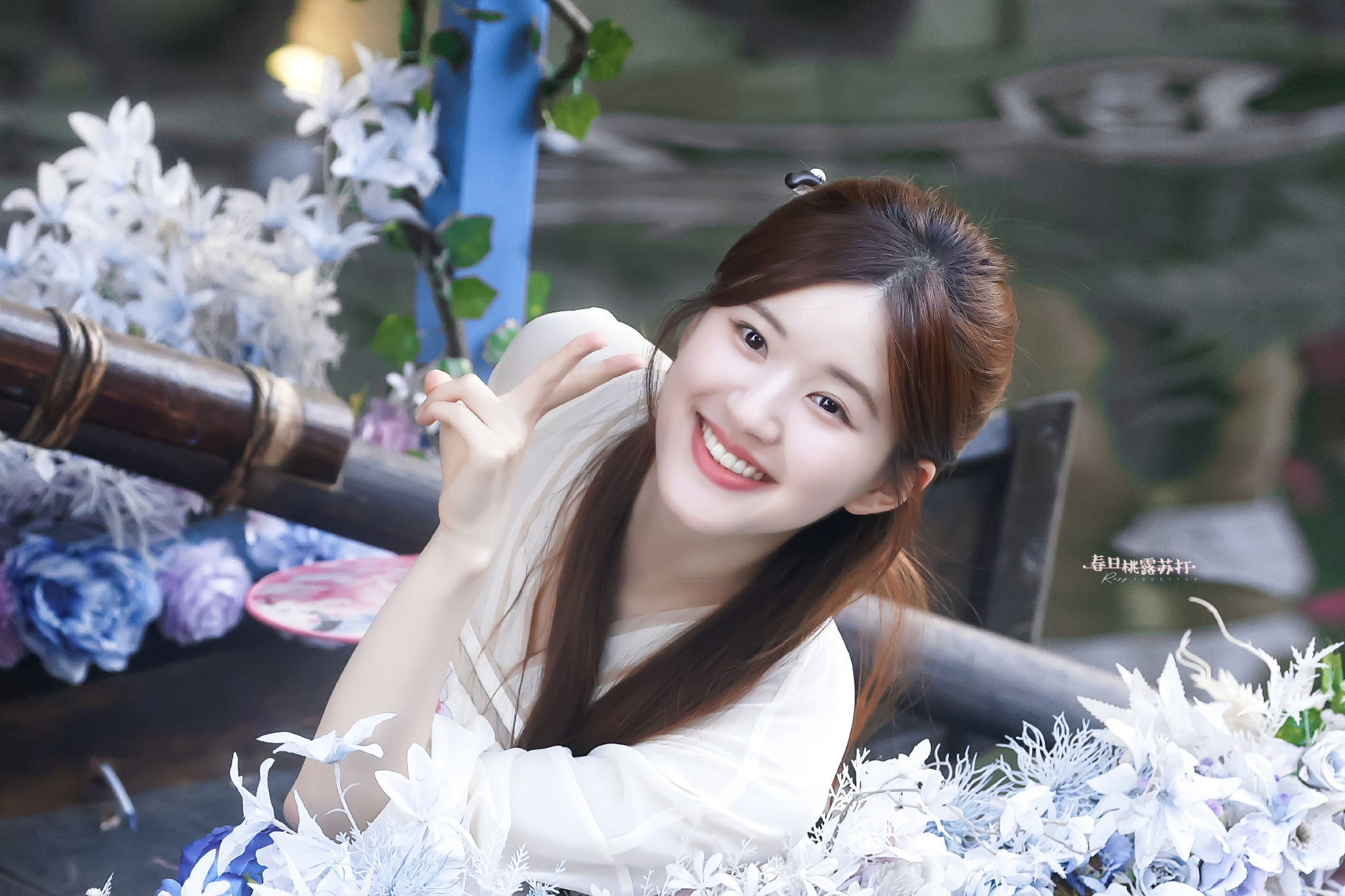 赵露思后浪饭拍路透杀青快乐露思