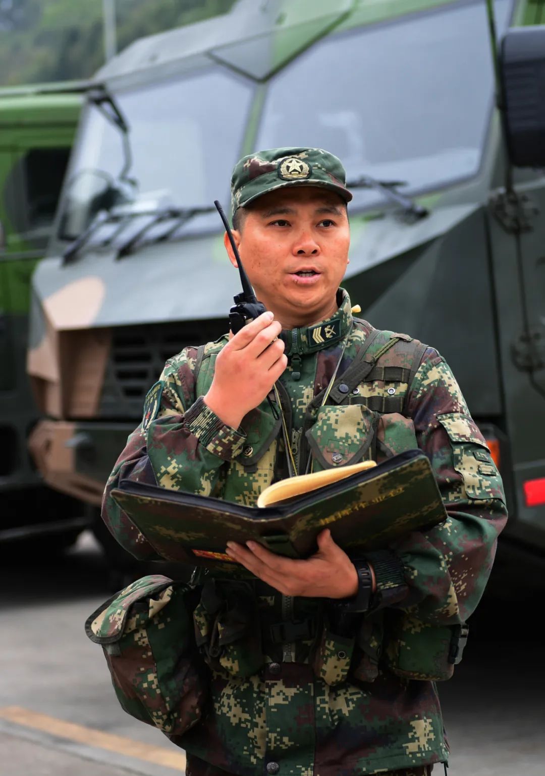 号手就位9对打仗有瘾的军士发射架指挥长