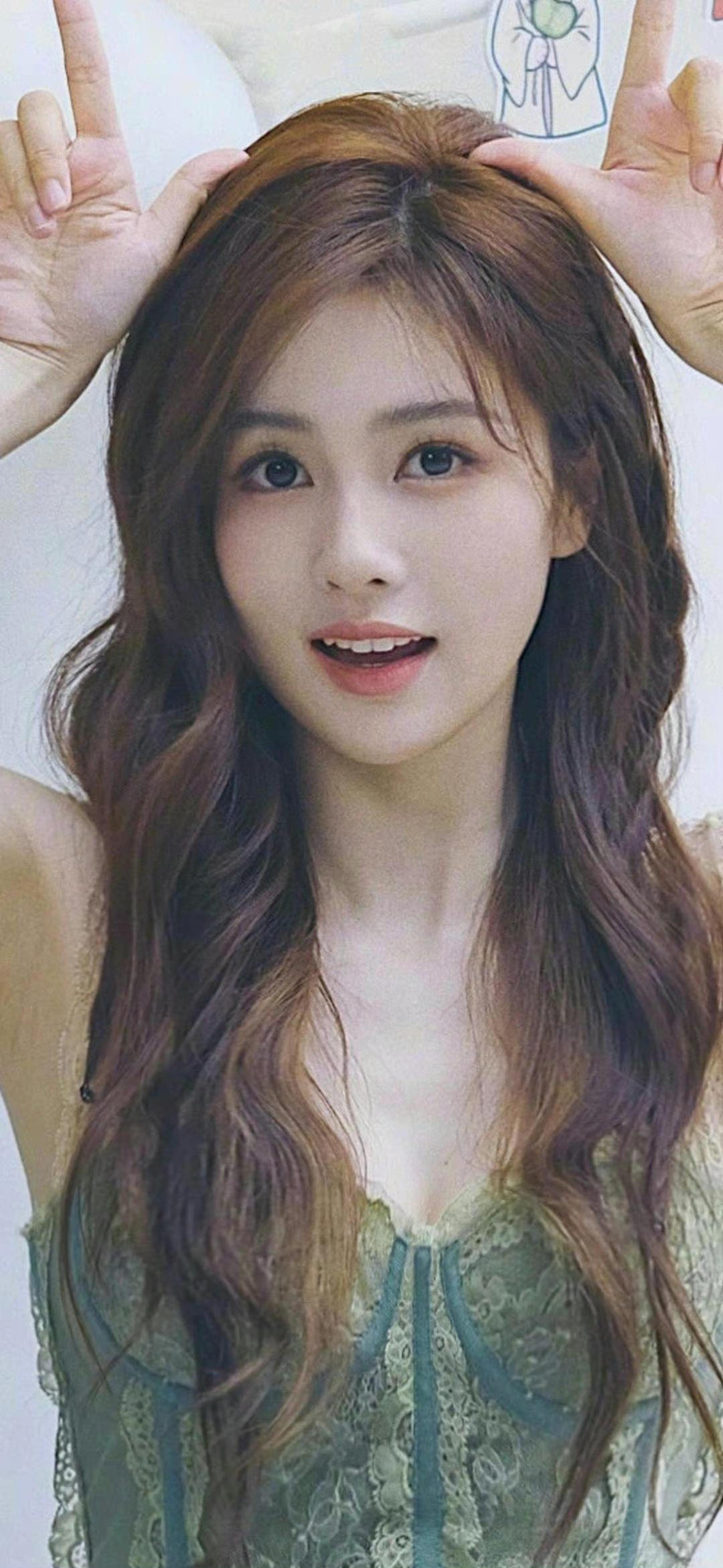 美女白鹿壁纸九宫格