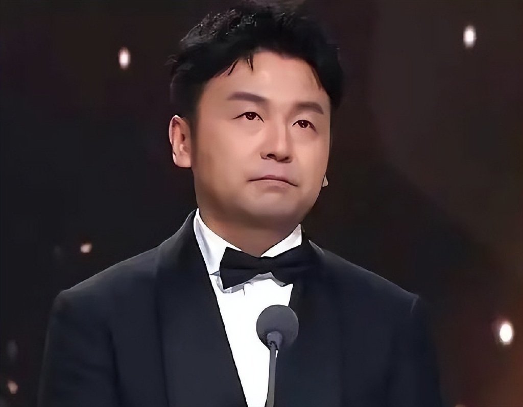 猜测有三个原因,凯丽站在台上应该了解|雷佳音|凯丽|大头_新浪新闻