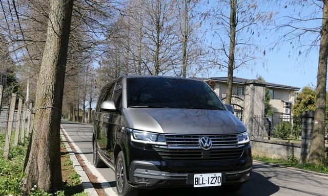 试驾点评全新大众t6.1 multivan highline感受依旧平顺