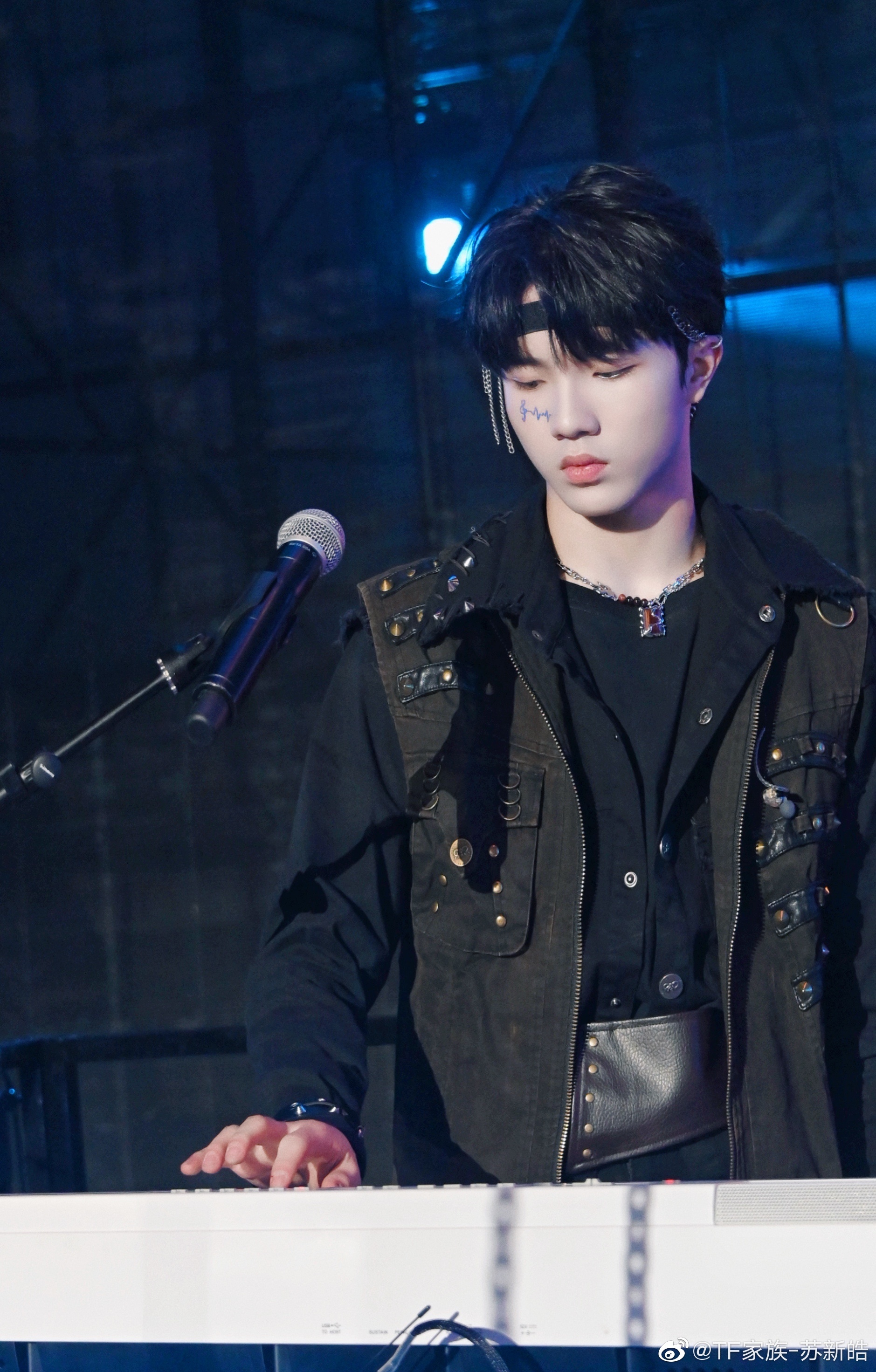 苏新皓更博分享最近开心事啦!