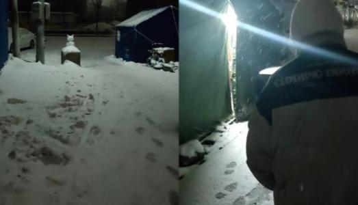 高中生放假回家被拦母女雪中冻一夜 到底发生了什么？休闲区蓝鸢梦想 - Www.slyday.coM