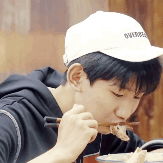 干饭|上人|王源_新浪新闻