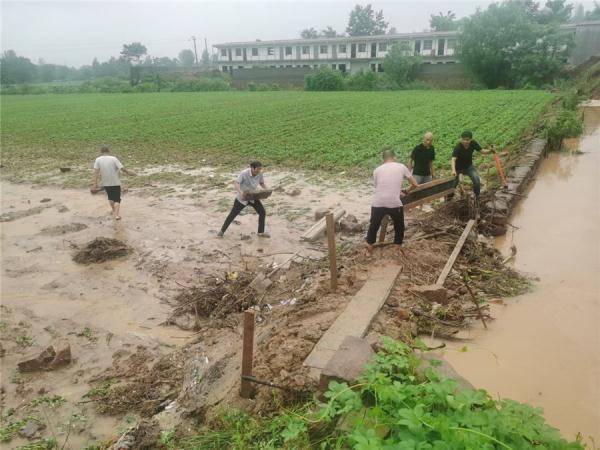 河南郏县：全力做好防汛减灾 做暴雨中的“守护者”休闲区蓝鸢梦想 - Www.slyday.coM