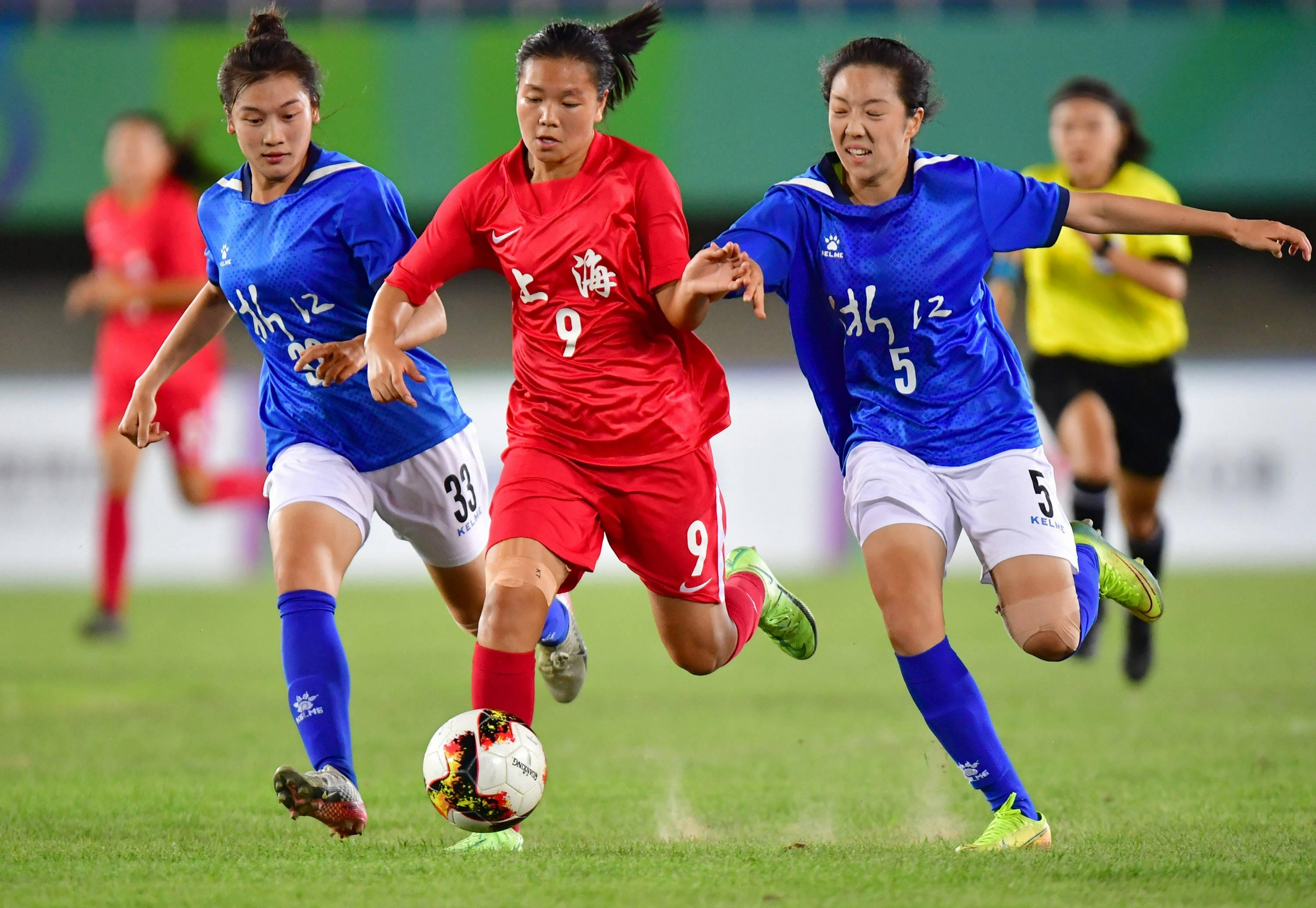 足球——女子u18组:上海队夺冠