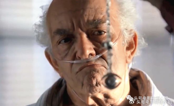 “叮叮叔”病逝！《绝命毒师》播完10年多人去世，风骚律师最倒霉|迈克|赫克托·萨拉曼卡|电视剧|男主角|扮演者_新浪娱乐_新浪新闻